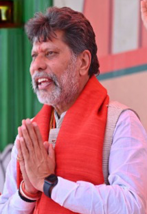 किरण देव ने स्व-गणना प्रक्रिया पूरी की, नागरिकों से डिजिटल भागीदारी की अपील